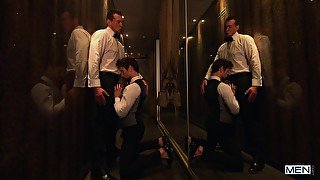 Pierce Paris & Drew Dixon & Tyler Berg in Is It Frosted Glass or Is the Sex Just Steamy: Bareback - MenNetwork