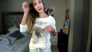 Blonde on chat