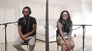 Junoesque And Babe Xxx - Mickey Mod And Leigh Raven
