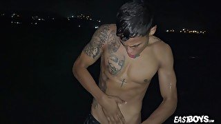 Lucian Reed In Colombian Hottie Flexing A Bunch