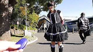 Newcomer Yui Kyouno has a fun day in the van giving handjobs to men - JapanHDV