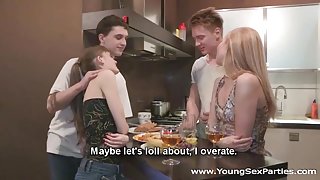 Teen swingers fuck together