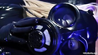 Rubberdoll Gasmask Light Breathplay