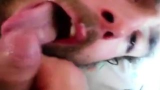 Guy Jerking off to a big finish