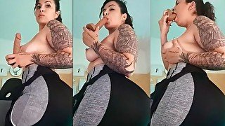 Latina CULONA le hace una videollamada MUY CALIENTE a su padrastro, HOT VIDEO-MAMADA