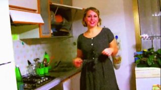 Retro Italian Housewife Kitchen Blowjob