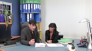 Black-haired secretary with pierced twat getting rammed