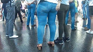 Massive ass in tight jeans