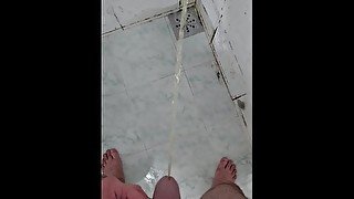 SHOWER PEE