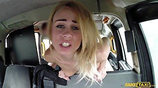 Carmel Anderson spreads her legs for a cock in the car while she screams