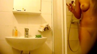 Incredible blonde, shower spy