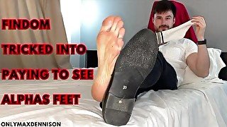 Findom foot fetish - Tricked into paying to see alphas feet