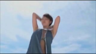 Japanese big boobs rare video ep.2 : sweet japanese girl dancing on the beach (nonnude)