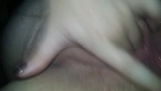 Latina masturbándose 