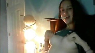 Omegle - Beautiful teen 18+ flash boobs