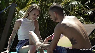 Outside sex and a blowjob is amazing experience with horny Dani Lynn