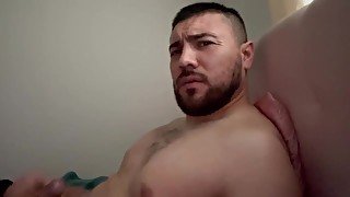 Bearded guy in his bed jacking off until he cums www.onlyfans,com/roddddddd