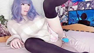 Blue Blushing Farting For 15 Minutes Straight (Full 30 min video on Onlyfans)