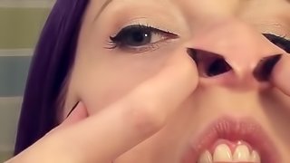 Webcam Brunette Noseplay