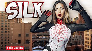 Polly Pons in Silk A XXX Parody - VRCosplayX