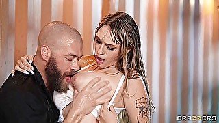 Xander Corvus And Angel Youngs In Fucking Wet In The Rain