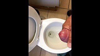 Thick cock from fat guy cums in toilet