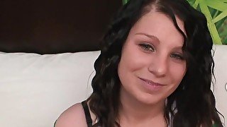 Sexy brunette teen with a raspy voice sucks a fat cock