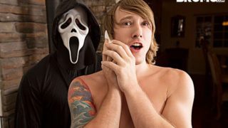 Tom Faulk and Brad Banks fuck in a Scream porn parody