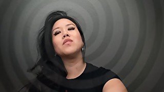 Dominatrix Mara's Trance State Lesson 1