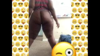 Big Fat Ass Twerking ! Thinking About Daddy Busting This Ass ! 