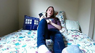 Nerdy Girl Ignores You (POV Foot Worship)