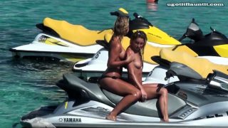 Great blonde beach voyeur facial