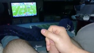 Big cumshot and watching NFL Sunday football