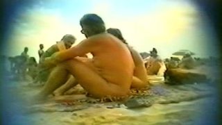 Voyeur outdoor bj on the beach