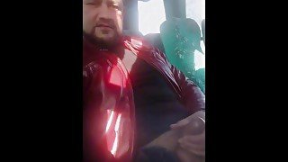 Masturbándome en el bus