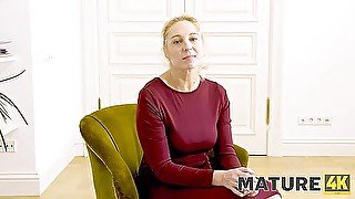 Amateur Clip - Mature 4k - Cover Girl