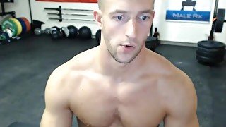 Sexy muscle cums on camera