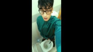 Teen pisses 5 times at the public toilets in one day challenge