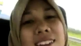 Malay- tudung jahil 1