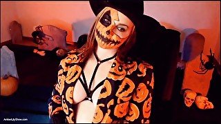 Pumpkin Queen Fingers To Orgasm