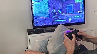 Fortnite blowjob! asian gf distracts me and gets fucked