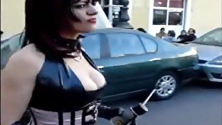walk in latex