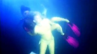 Deep UnderWater BlowJob!