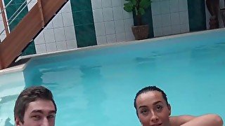 HUNT4K. Young bad bitch sucks dick and gets banged by the poolside