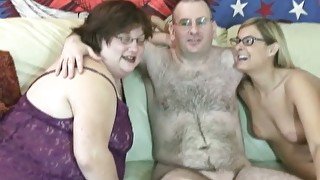 BBW nerdy MILF and pale chick having FFM threesome with one guy