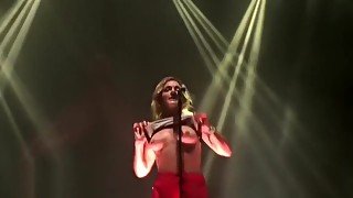 Swedish blonde flashes her tits on stage! #Tove Lo