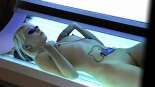 Mofos - Sexy Mortta Cox in the tanning booth