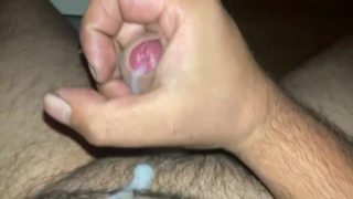 Masturbation du soir avec ejaculation sperm homme solo