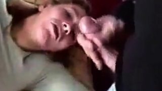 Amateur mature stepmom love to suck him and facial