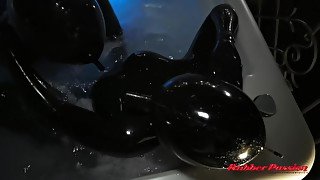 Rubberpassion - Rubberdolljacuzzi